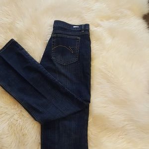 Like new pair of Gloria Vanderbilt Jeans